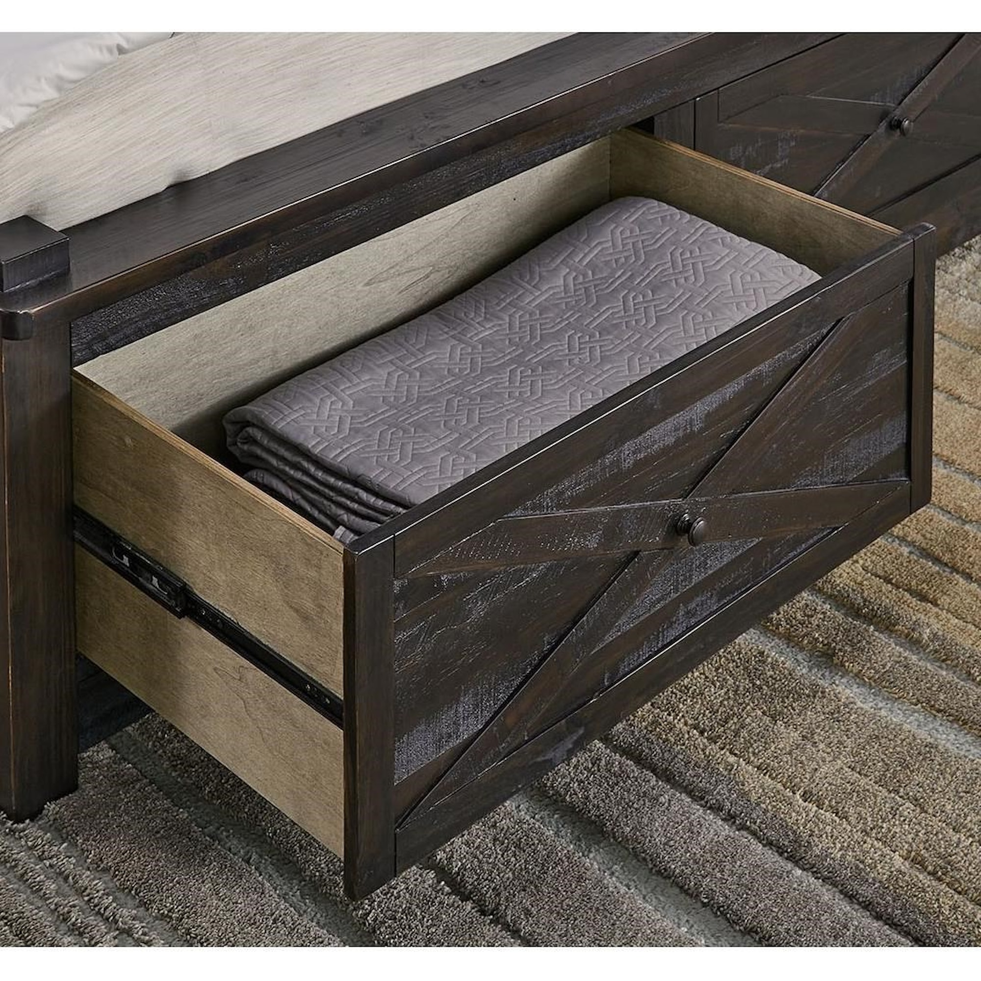 AAmerica Sun Valley SUVCL5291 California King Bed with Footboard Bench and Drawers Fashion